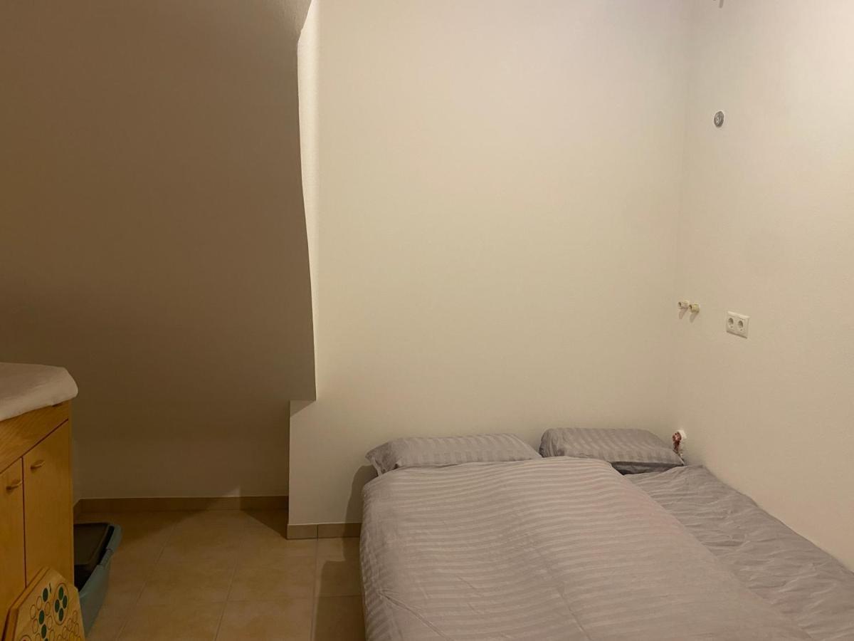 Attraktive Wohnung-Elztalidyll-Zwischen Mosel,Nuerburgring Und Burg Eltz Kollig Ngoại thất bức ảnh
