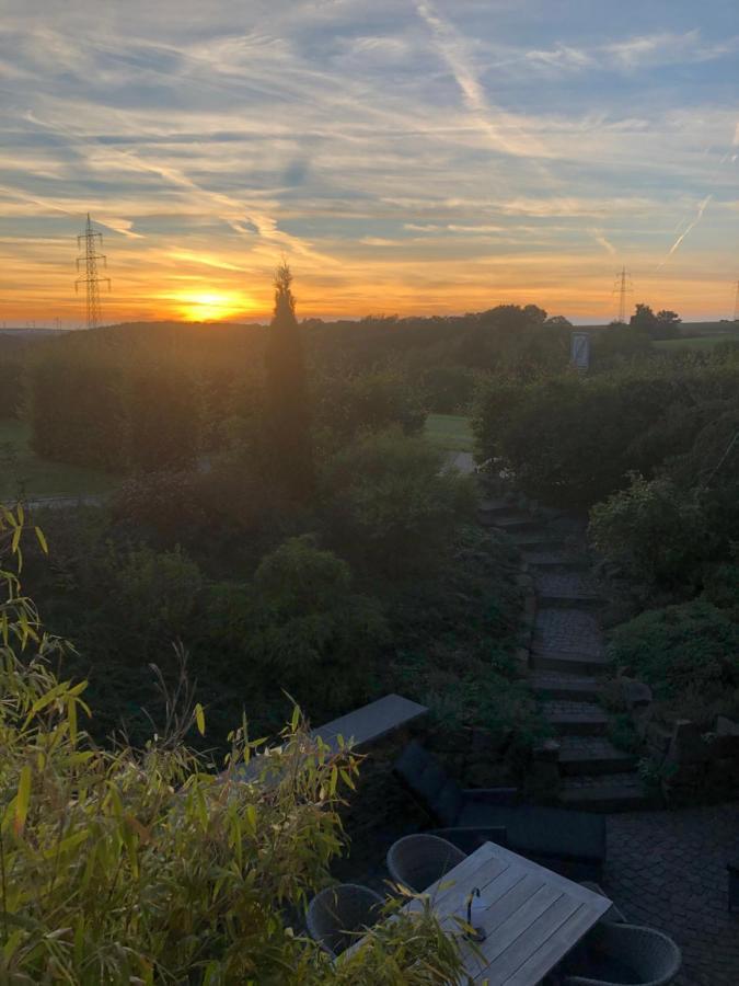 Attraktive Wohnung-Elztalidyll-Zwischen Mosel,Nuerburgring Und Burg Eltz Kollig Ngoại thất bức ảnh